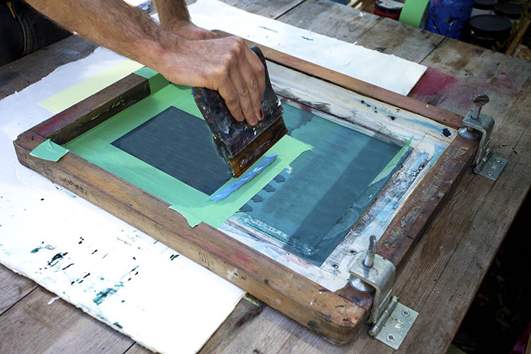 Quels types de matériaux peuvent être utilisés avec la sérigraphie ? Paris
